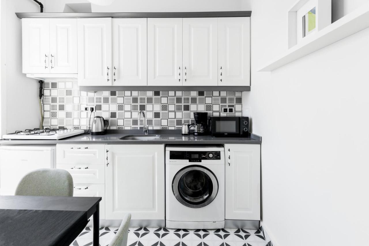 Modern Flat 5 Min To Galata Tower In Istiklal Ave Apartment Istanbul Exterior foto